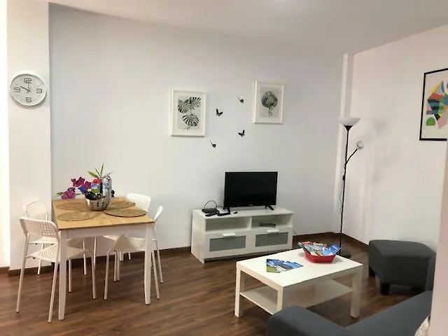 Apartamentos Cerca Del Aeropuerto Ingenio Lägenhet